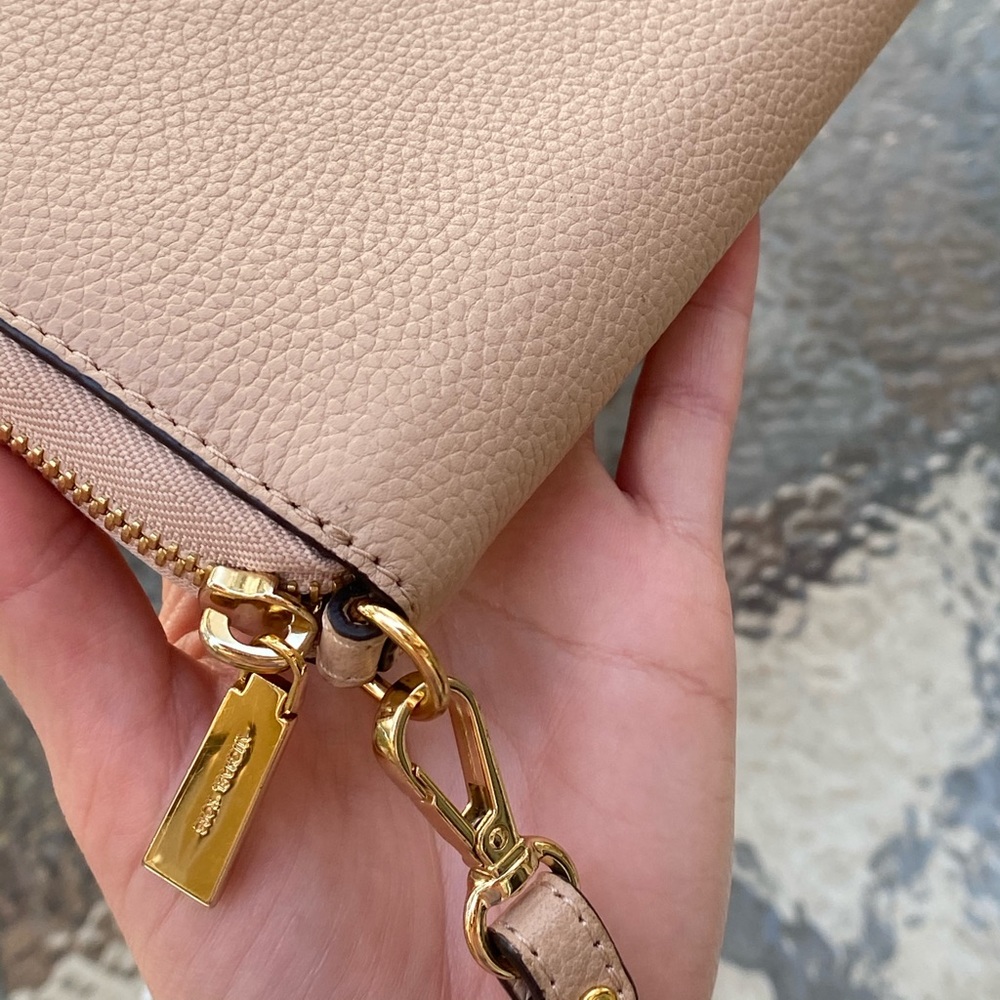 Michael Kors Light Pink Leather Wallet Wristlet - Picture 5 of 15